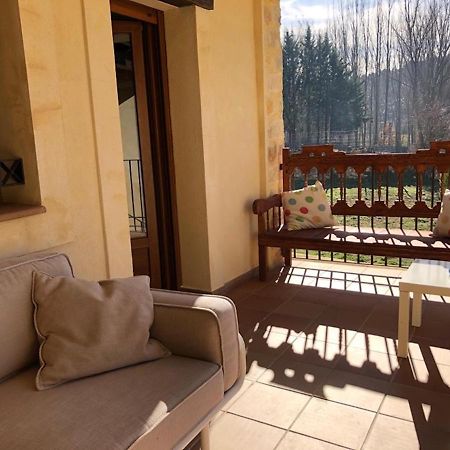 Casa Rural Laguna De Uña Екстериор снимка