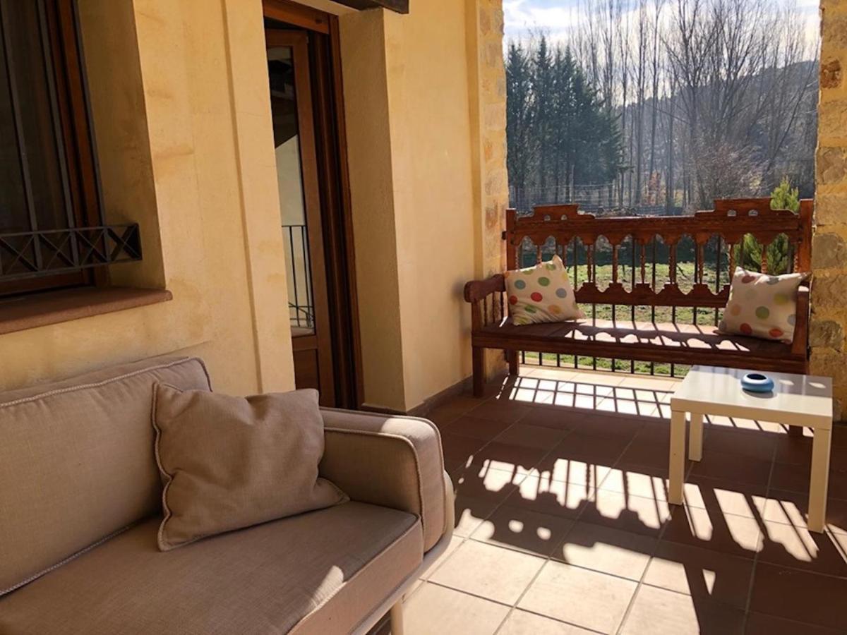 Casa Rural Laguna De Uña Екстериор снимка