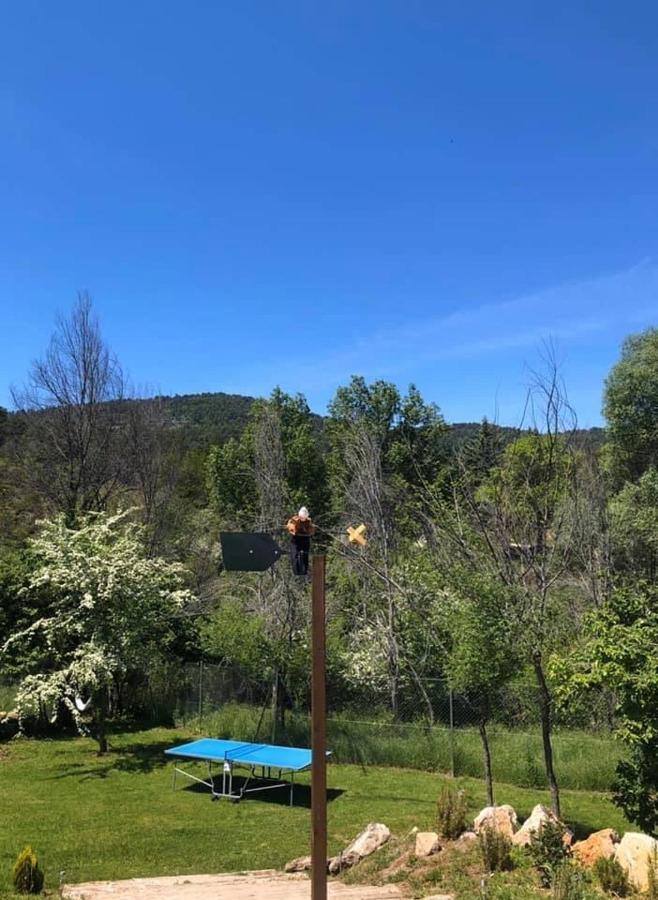 Casa Rural Laguna De Uña Екстериор снимка