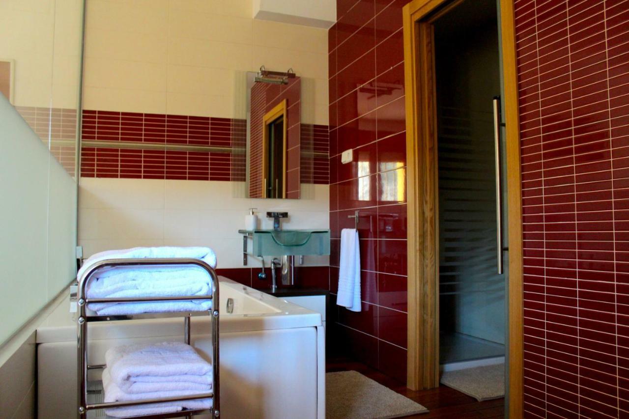 Casa Rural Laguna De Uña Екстериор снимка