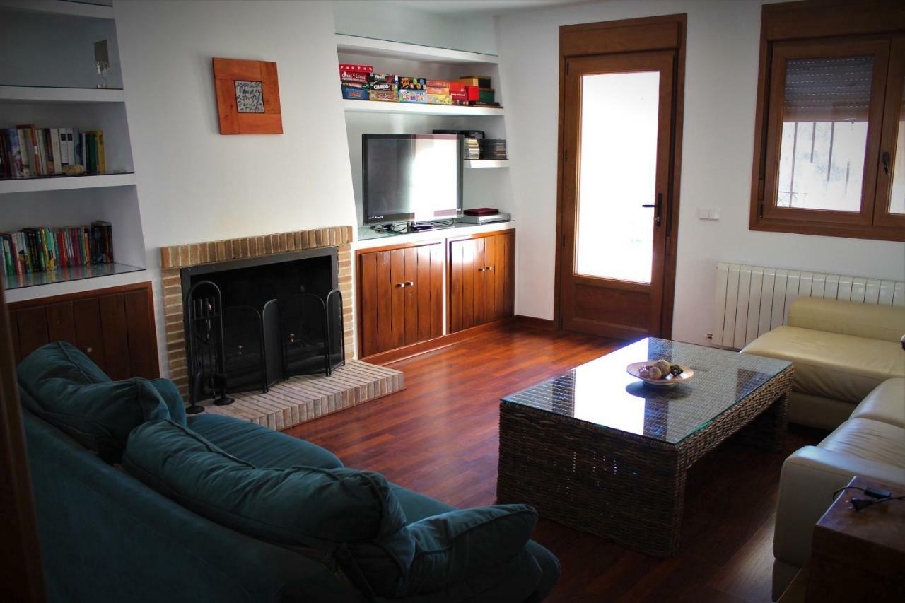 Casa Rural Laguna De Uña Екстериор снимка